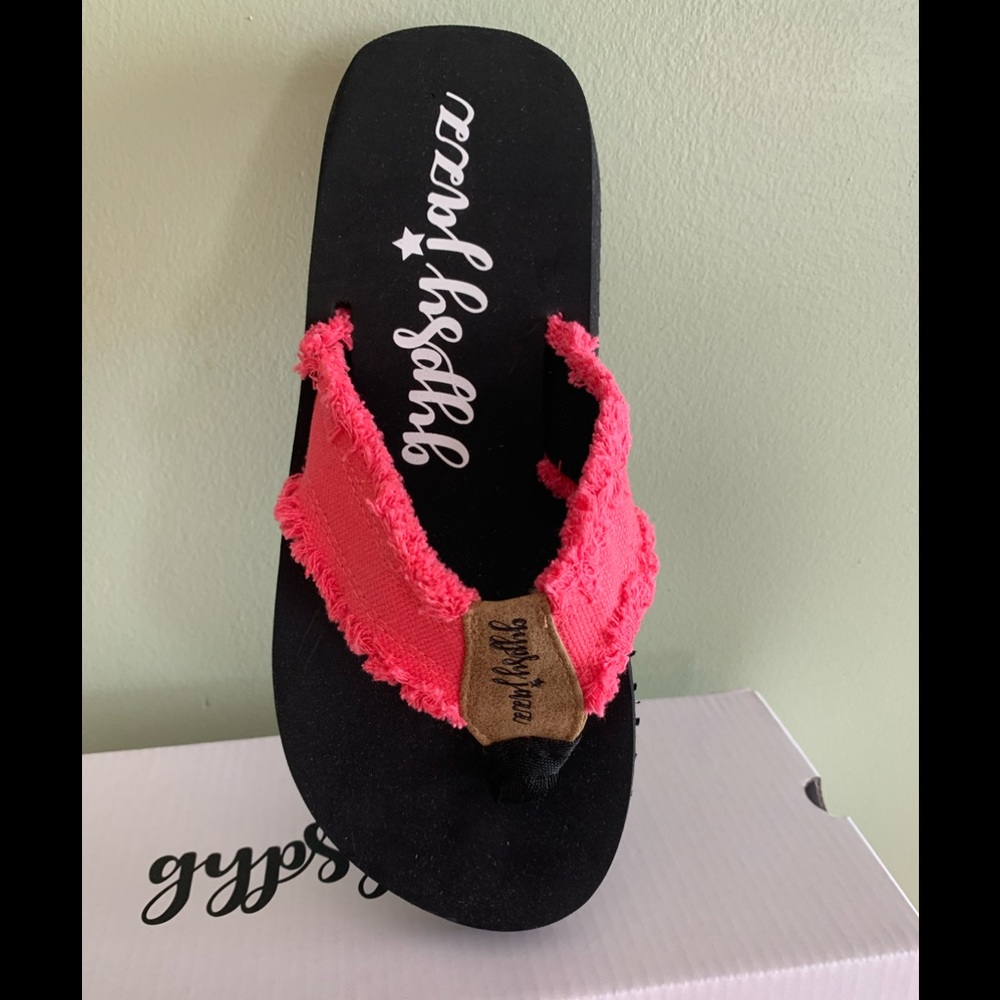 Women’s sandals